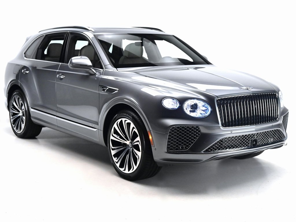 2024 Bentley Bentayga Azure V8 photo 3