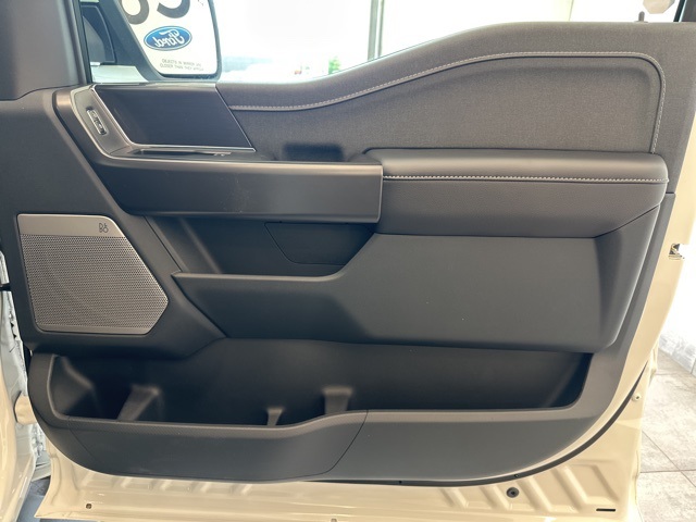 2025 Ford F-150 Lariat photo 23