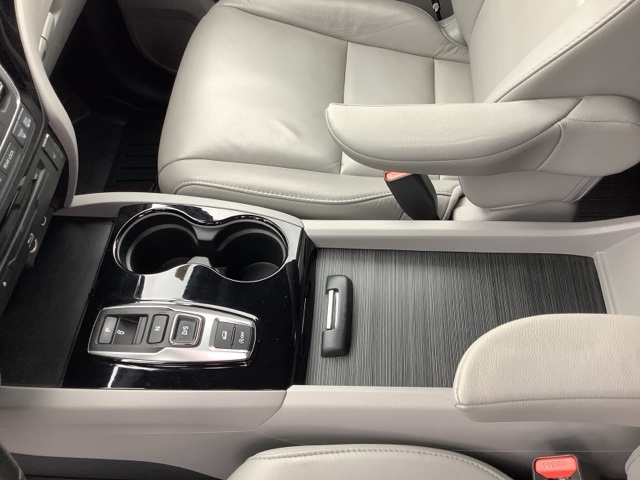 2021 Honda Pilot Touring photo 13
