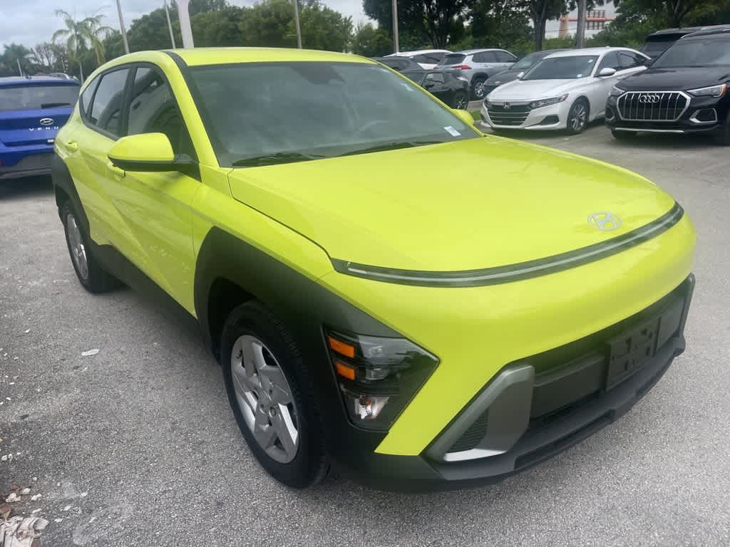 2024 Hyundai Kona SE photo 3