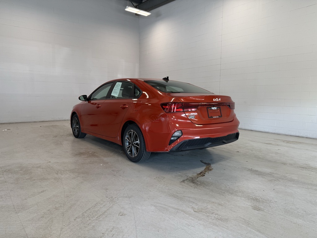 2022 Kia Forte LXS photo 4