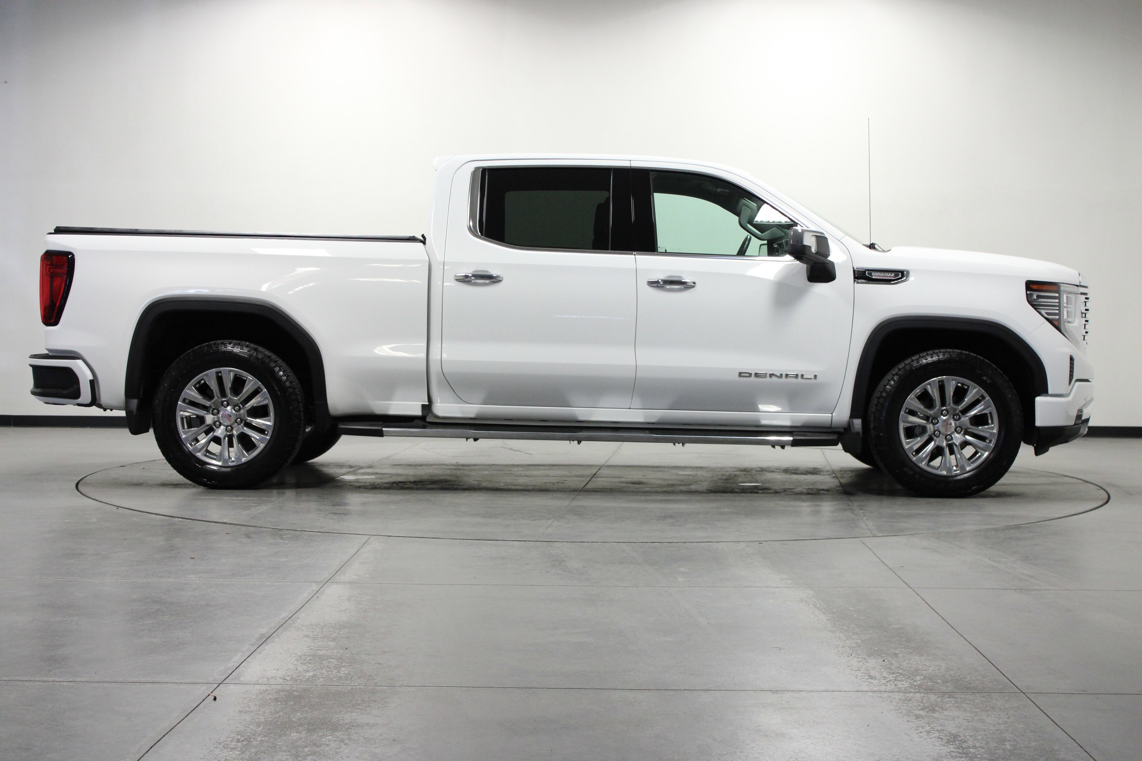 2024 Gmc Sierra 1500 Denali photo 2