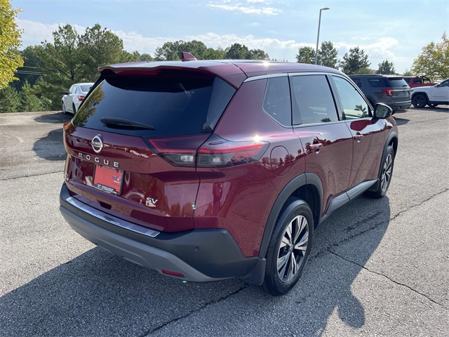 2021 Nissan Rogue SV photo 2