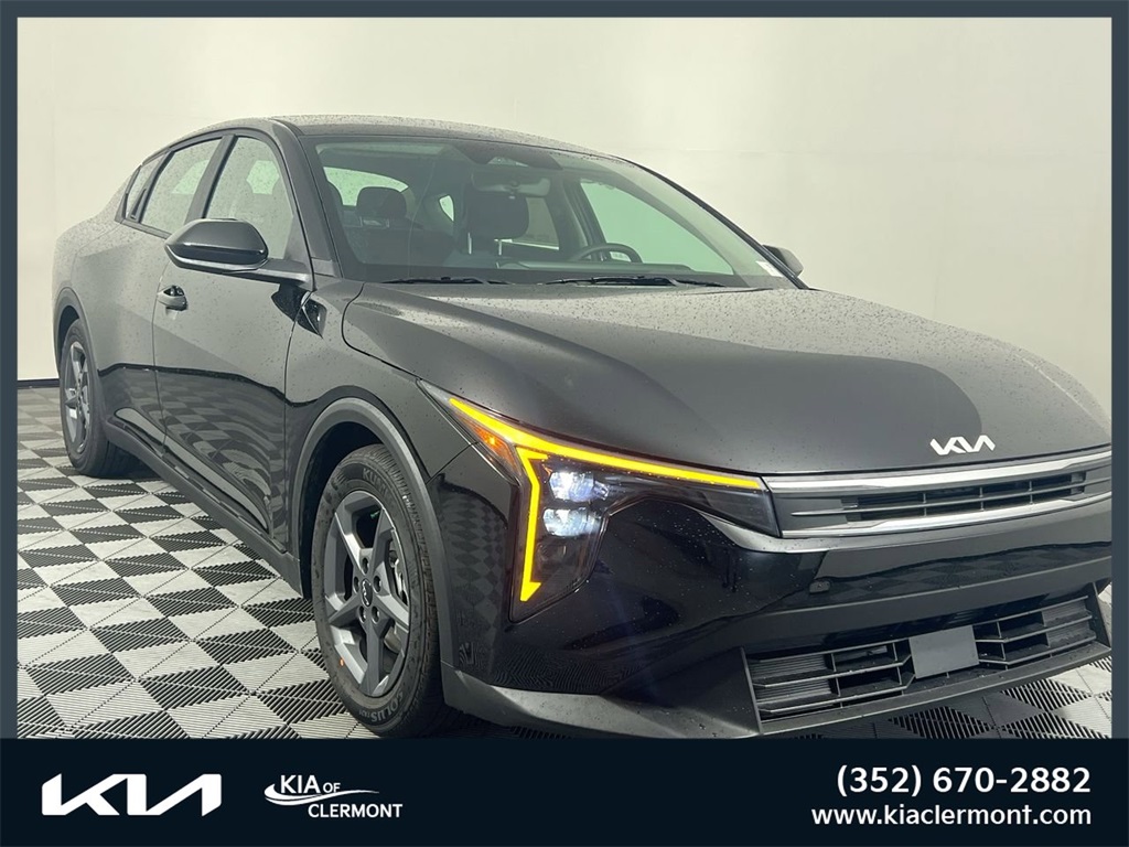 2025 Kia K4 LXS's photo