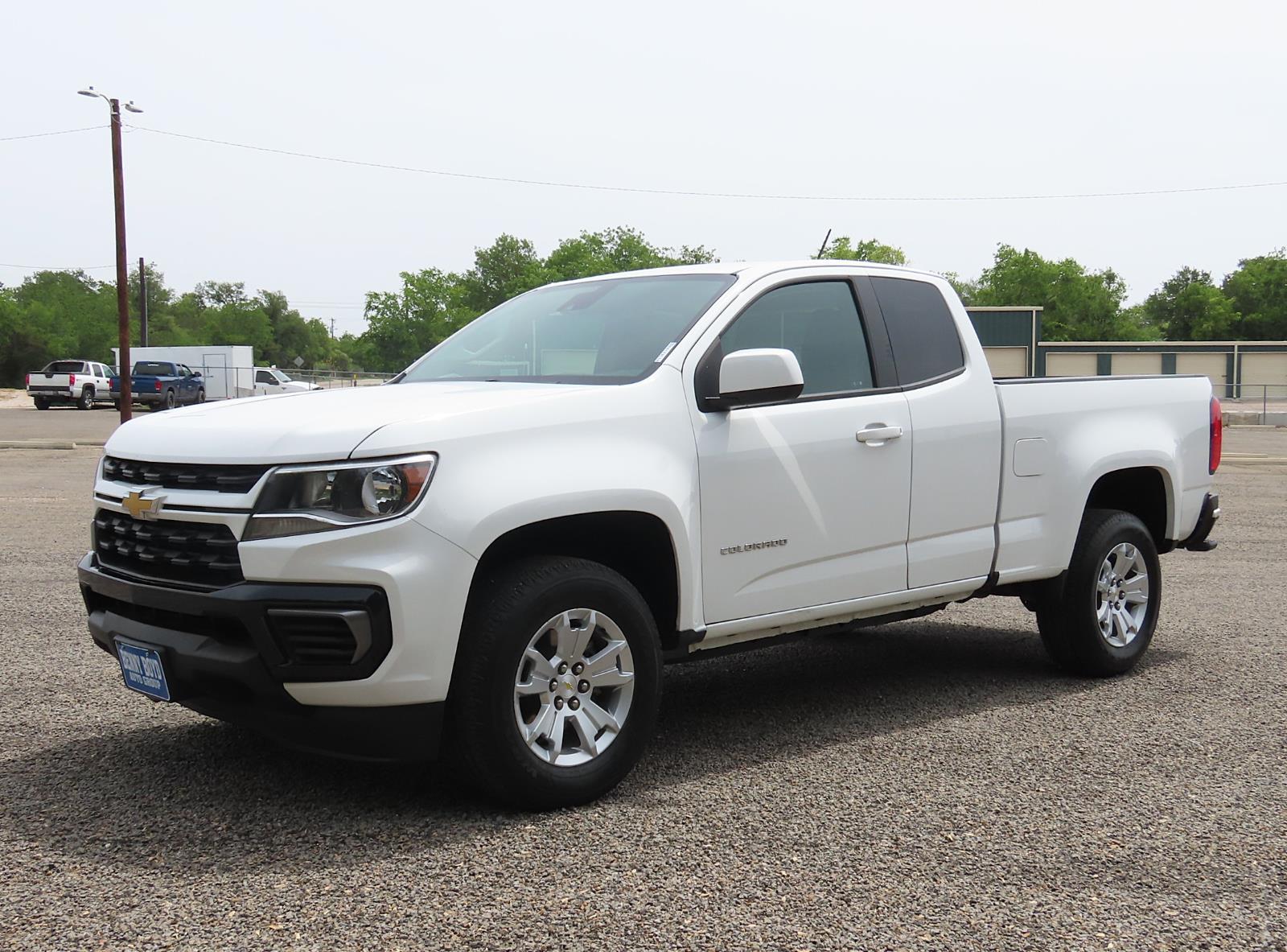 Used 2022 Summit White Chevrolet 2WD LT image 1