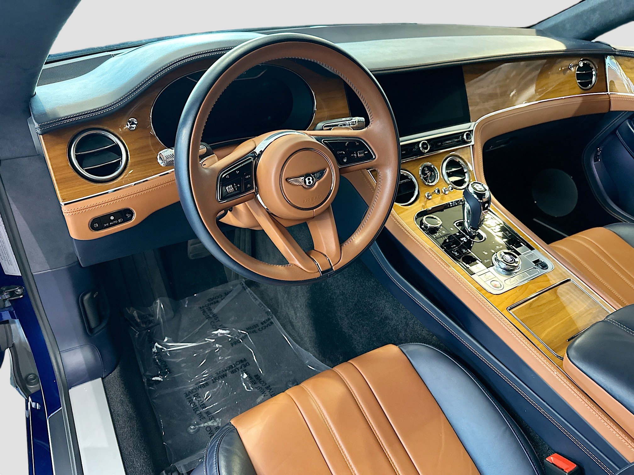 2022 Bentley Continental GT V8 photo 8