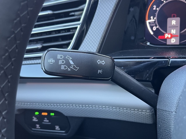 2024 Volkswagen Atlas Peak Edition SE Technology photo 37