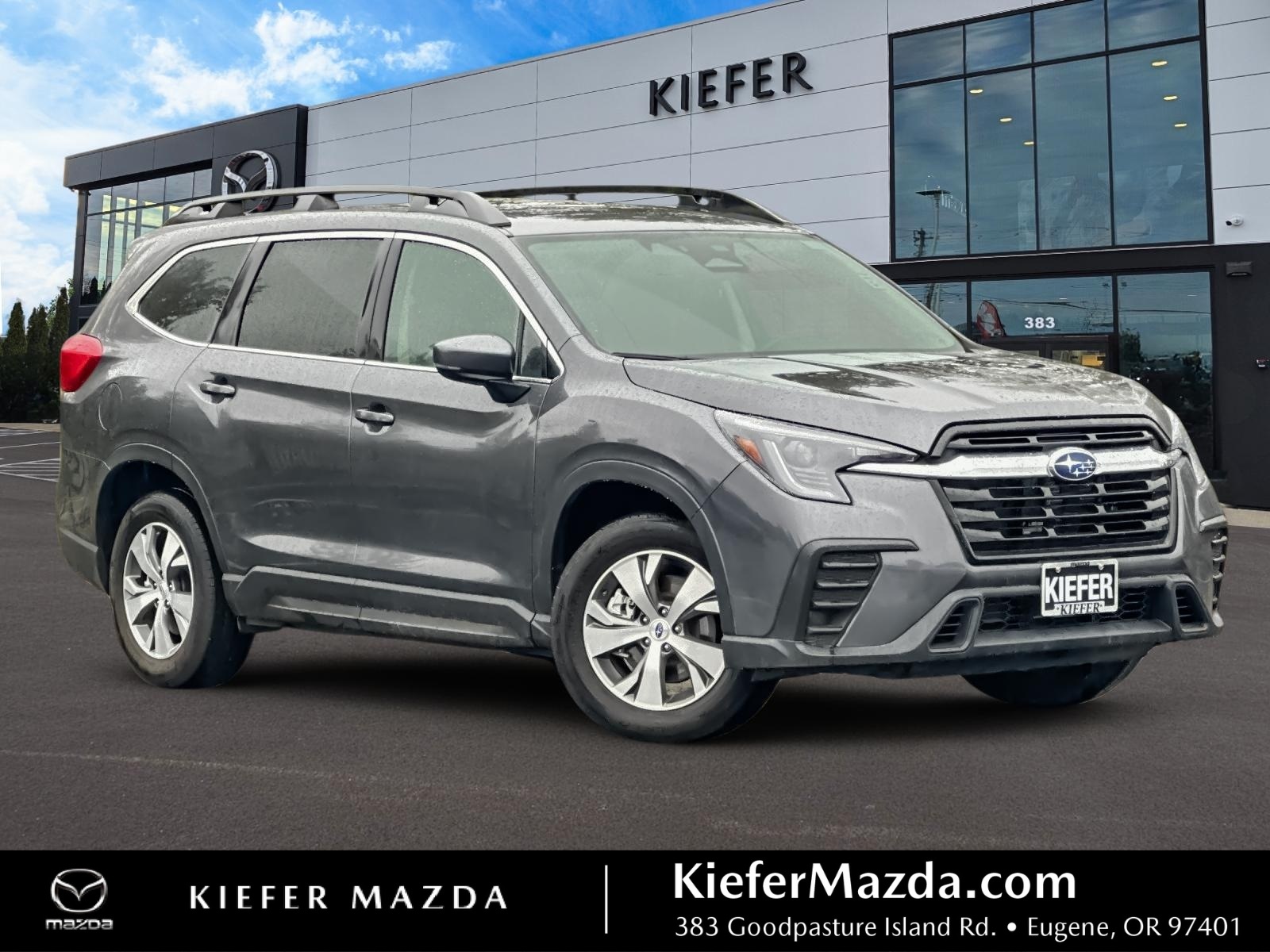 2024 Subaru Ascent Premium's photo