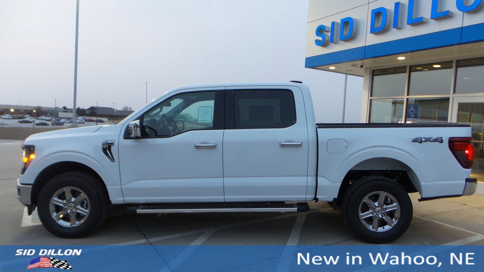 2025 Ford F-150 XLT photo 2