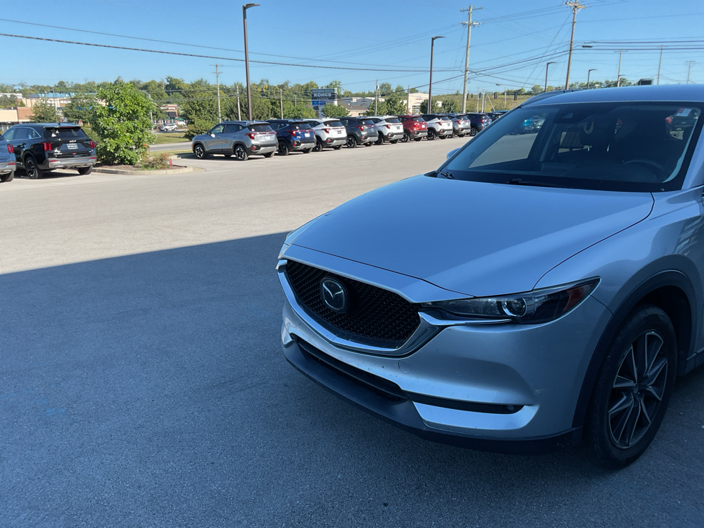 2018 Mazda CX-5 Touring photo 2