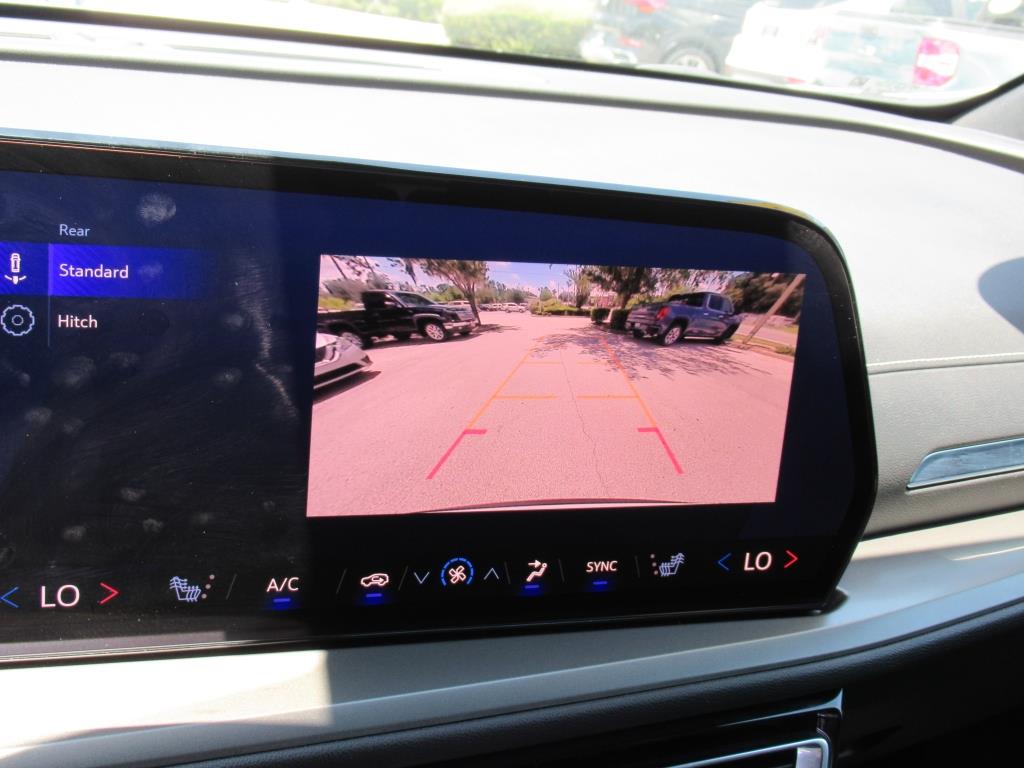 2025 Chevrolet Traverse photo 22