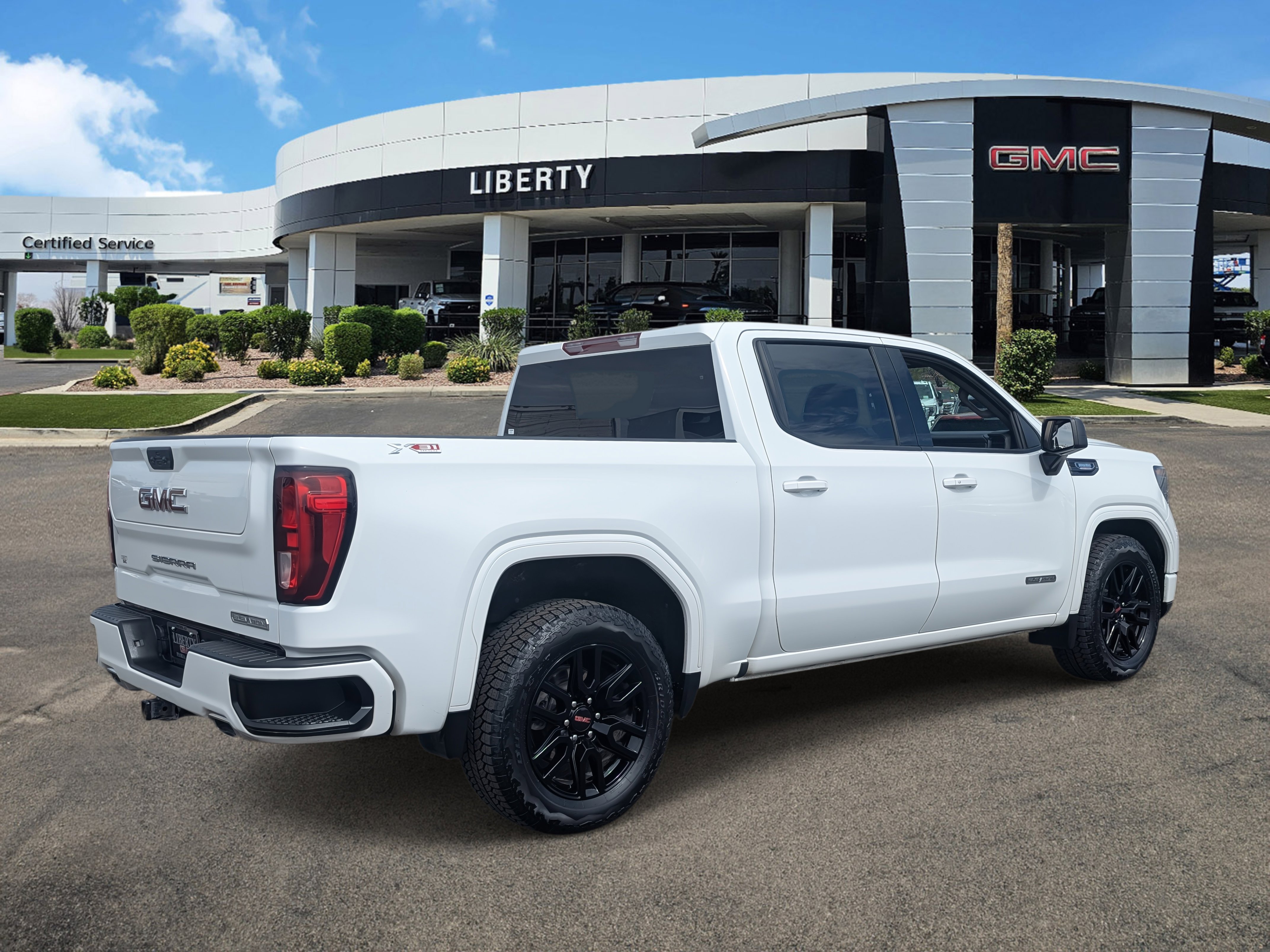 2022 Gmc Sierra Elevation photo 3
