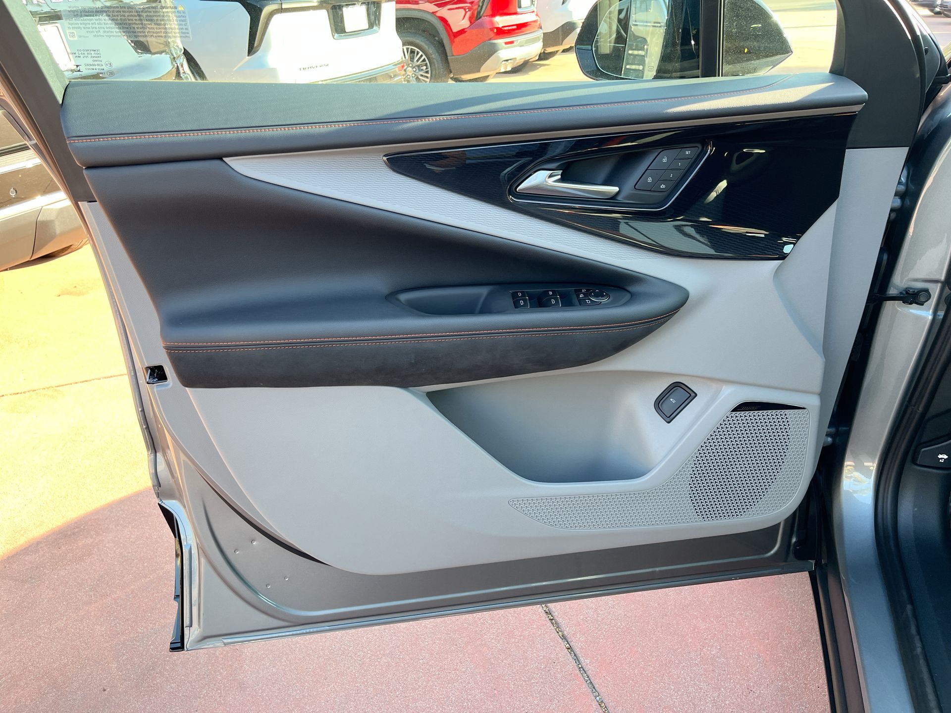 2026 Chevrolet Blazer EV photo 22