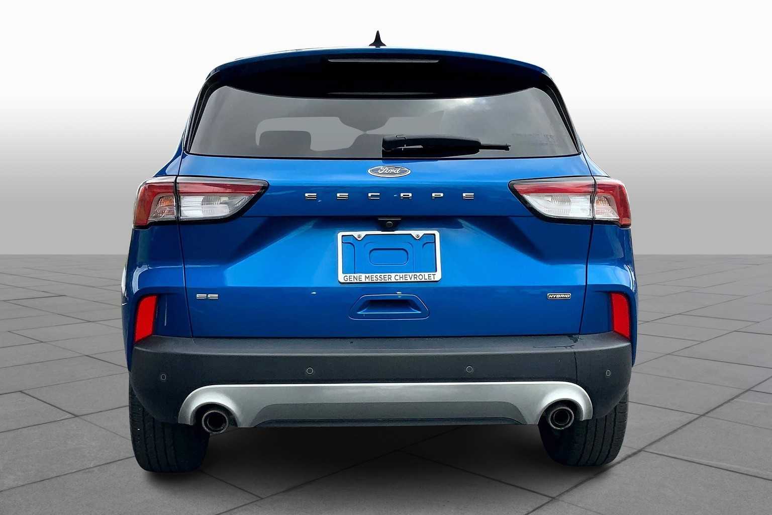 2020 Ford Escape SE Sport Hybrid photo 4