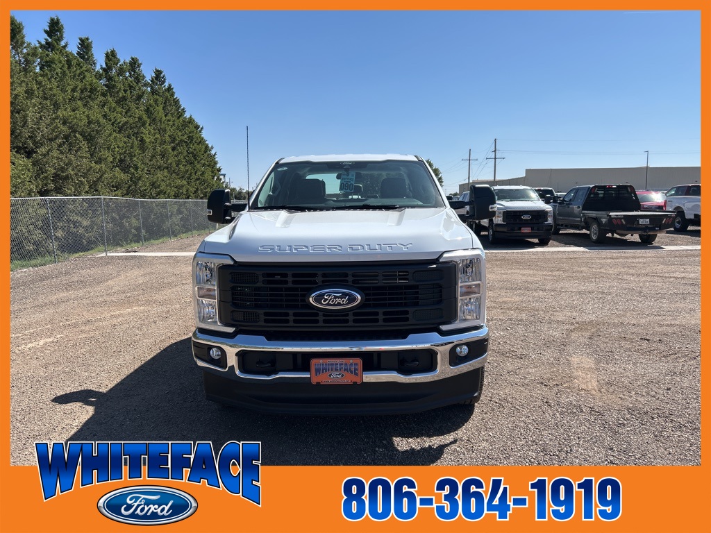 2026 Ford F-350 photo 9