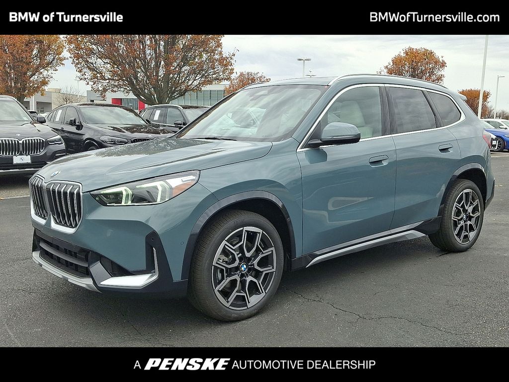 2026 BMW X1 28i's photo