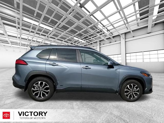 2023 Toyota Corolla Hybrid SE photo 2