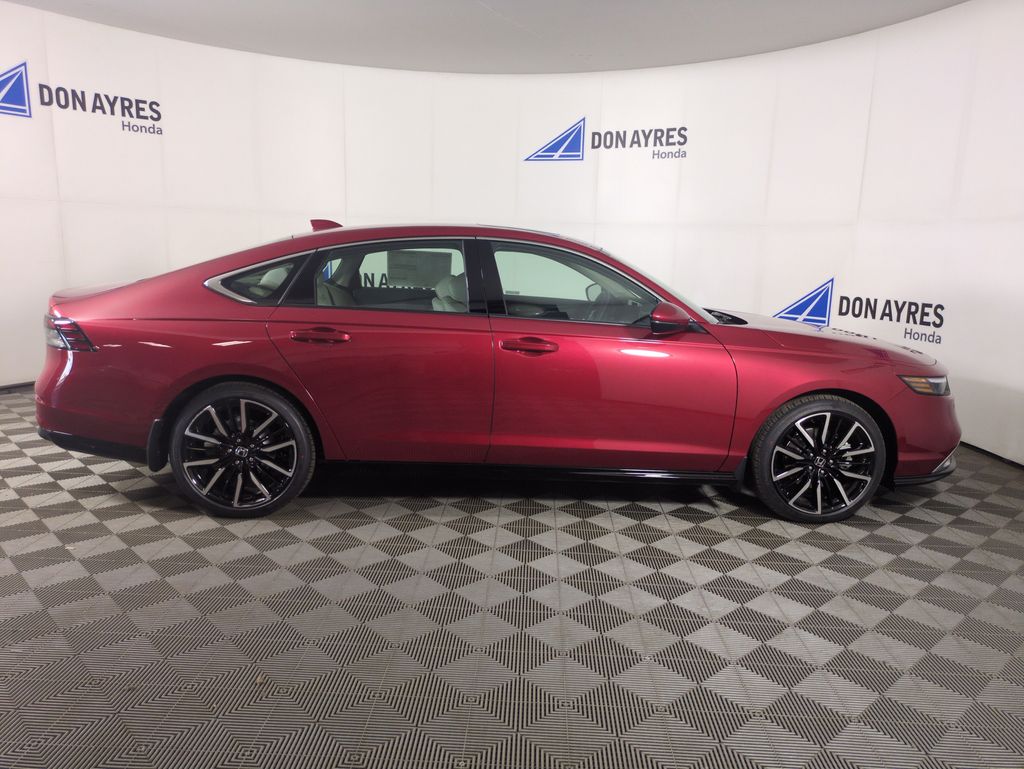 2025 Honda Accord Hybrid Touring photo 6
