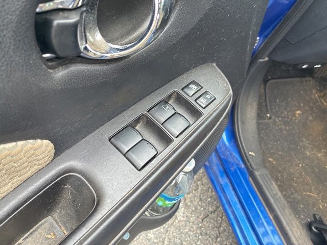 2017 Nissan Versa Note SV photo 8