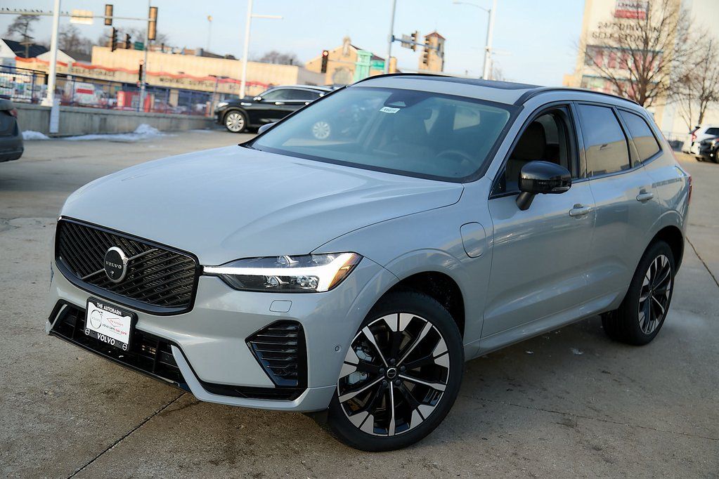2026 VOLVO XC60 - Image 1