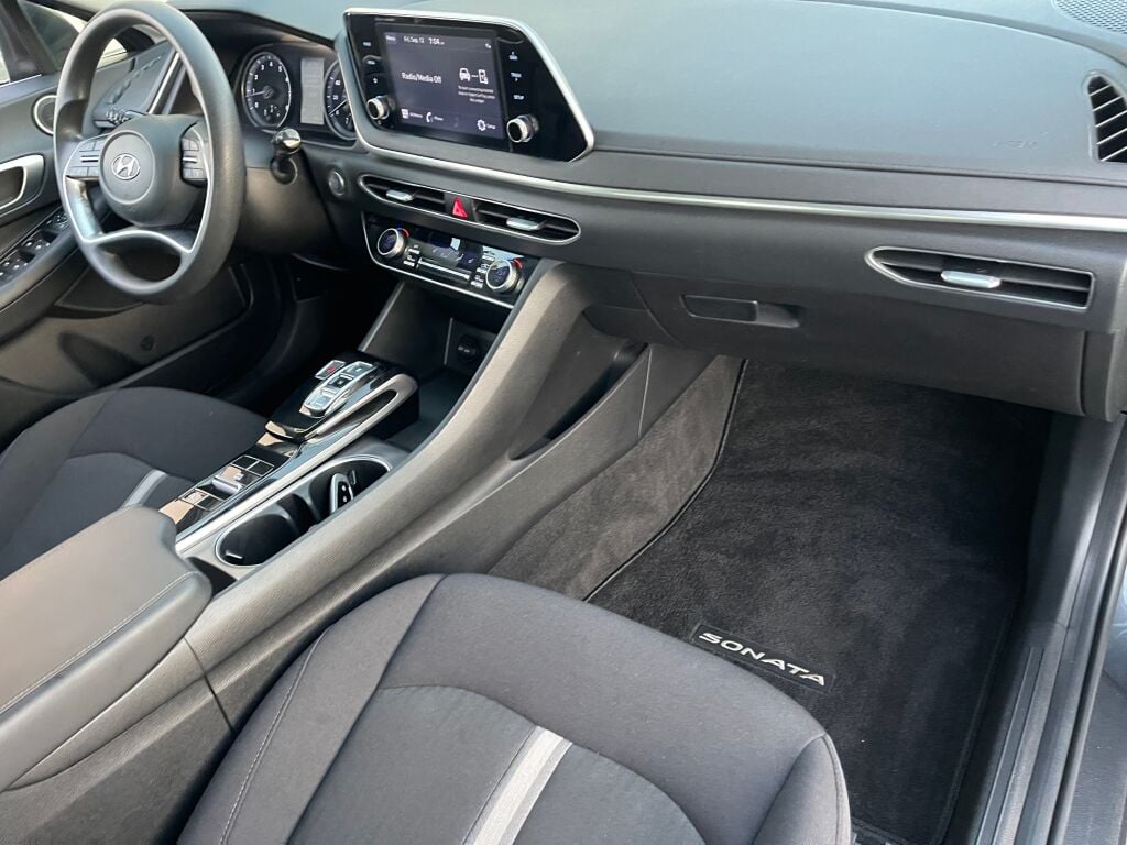 2022 Hyundai Sonata SEL photo 20