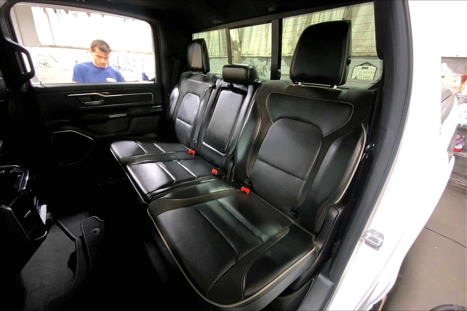 2022 Ram 1500 Laramie photo 15