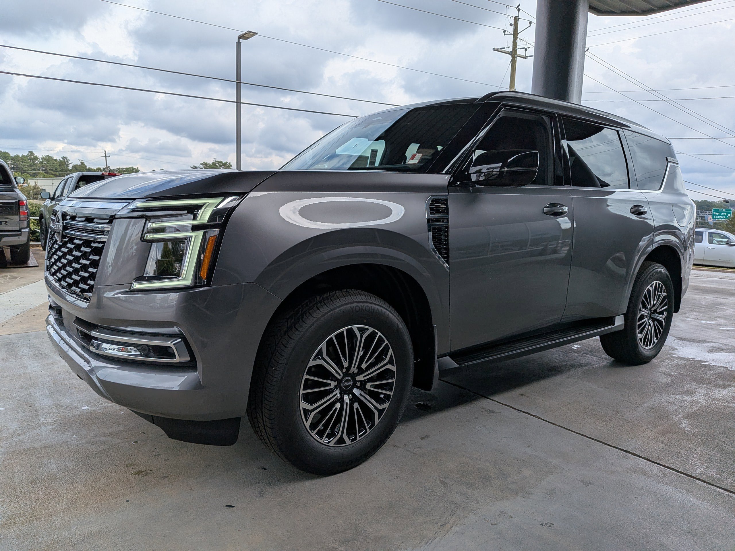 2026 Nissan Armada SL photo 5