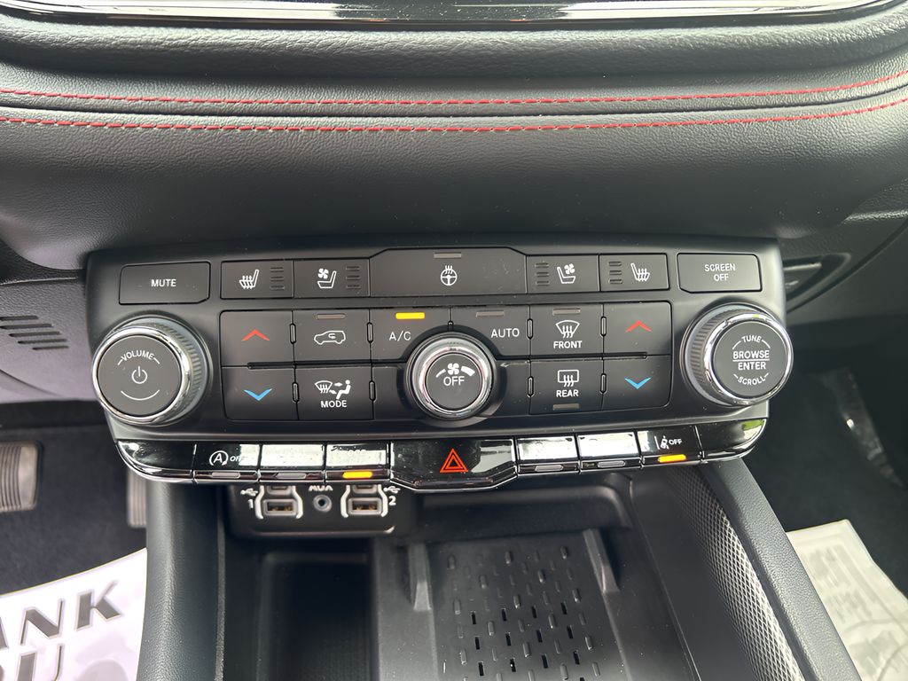 2025 Dodge Durango GT Plus photo 12