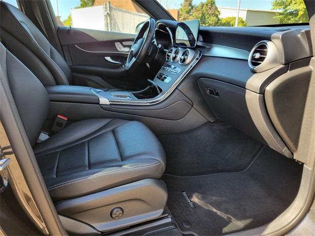 2022 Mercedes Benz GLC 300 4MATIC photo 12