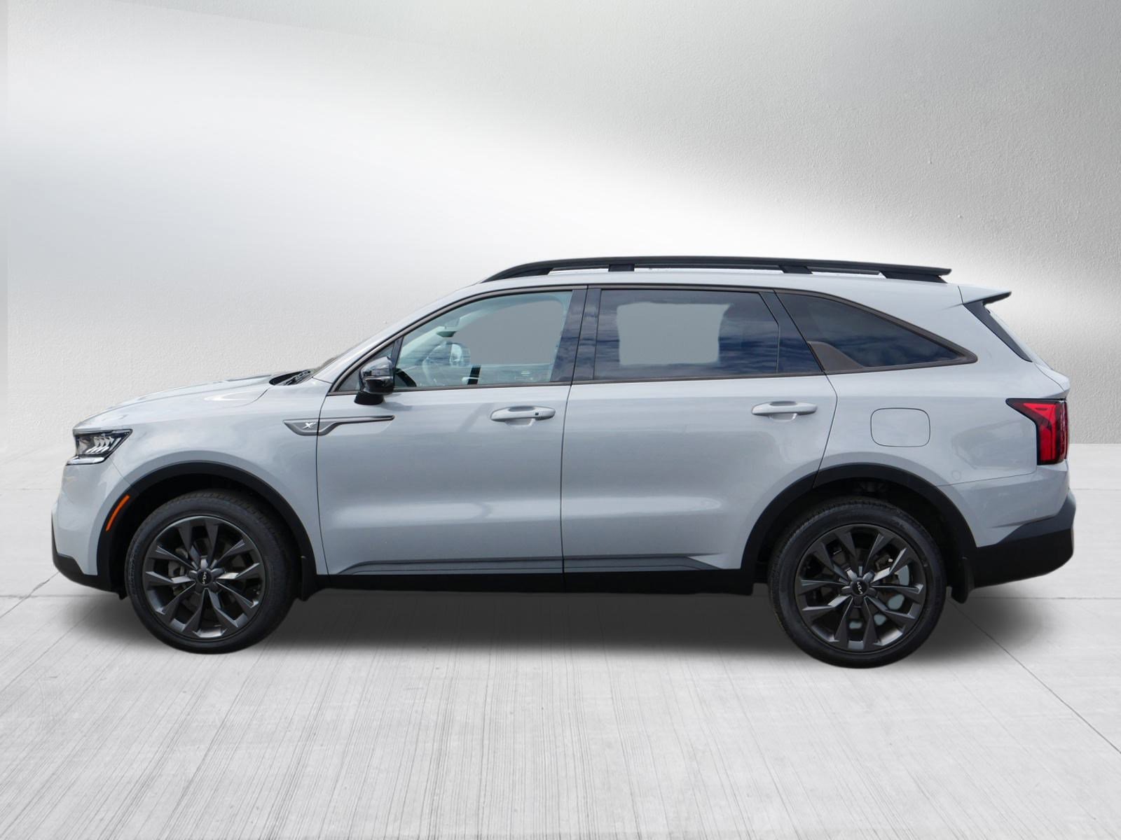 2022 Kia Sorento X-Line EX photo 2
