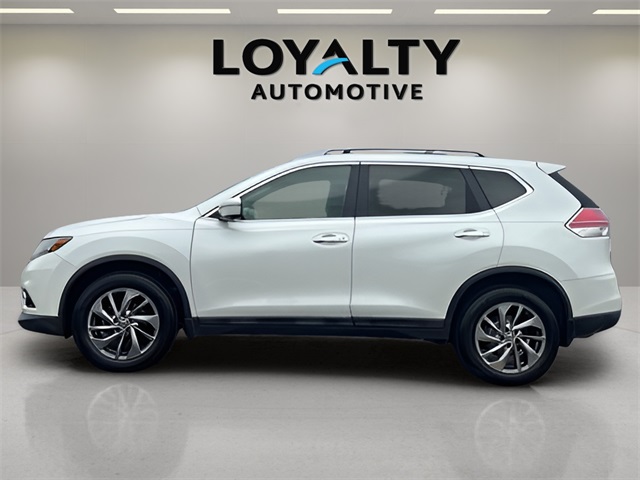 2015 Nissan Rogue SL photo 2