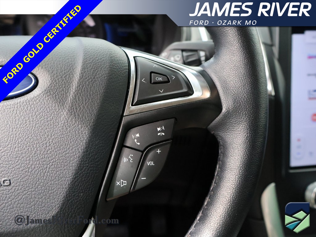 2024 Ford Edge Titanium photo 22