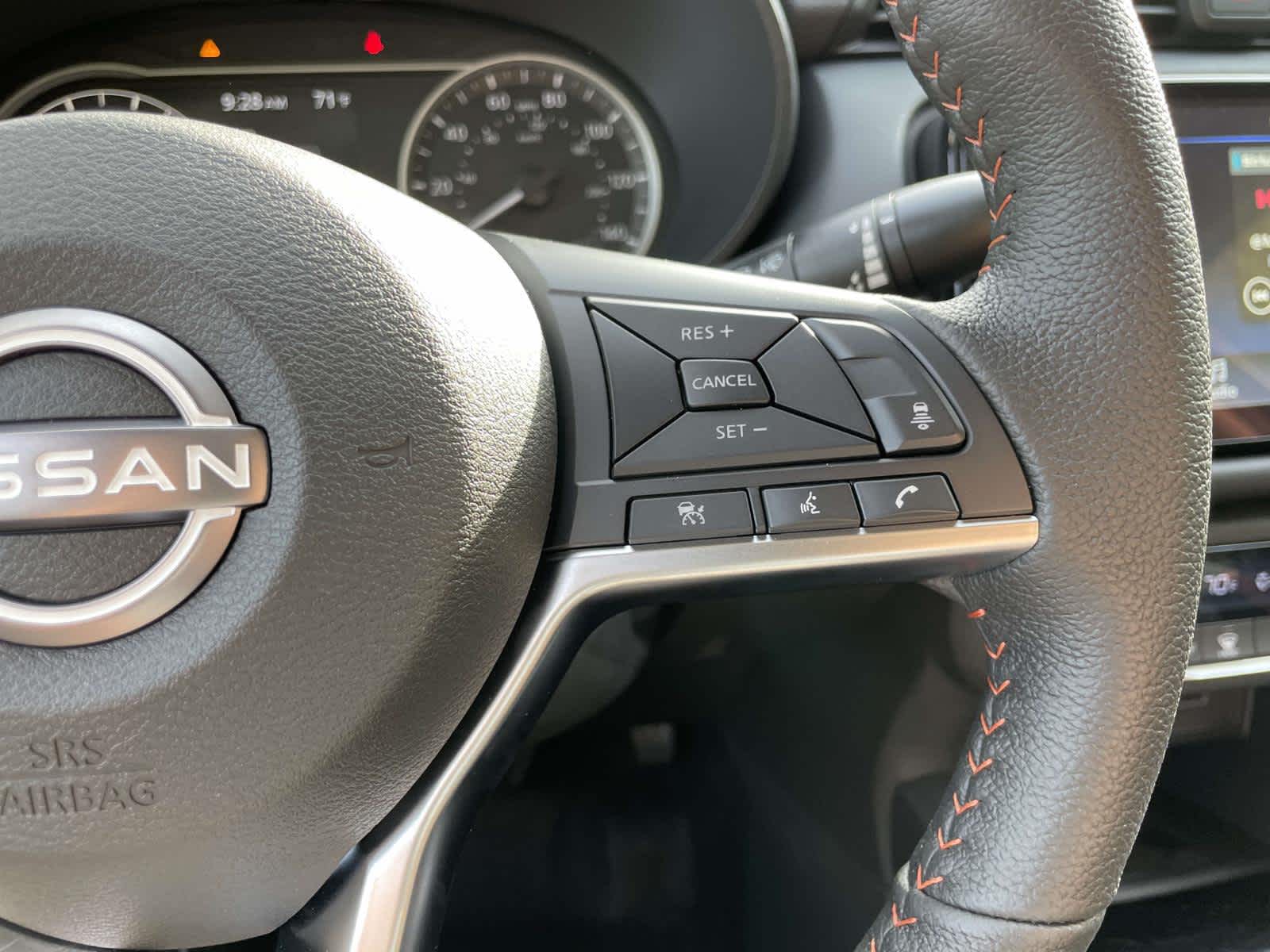 2025 Nissan Versa SR photo 24