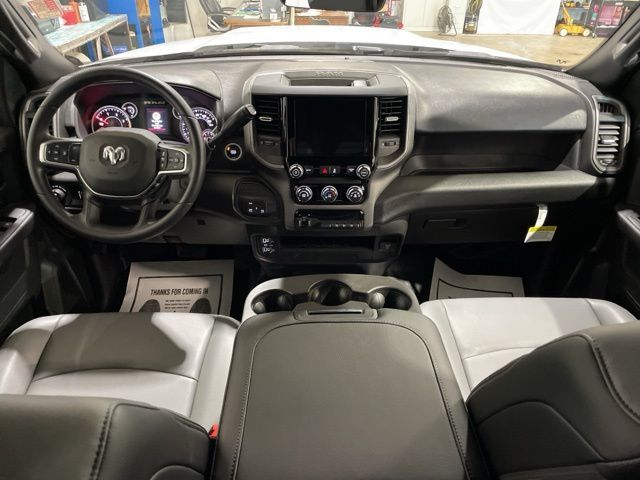 2025 Ram 2500 Tradesman photo 2