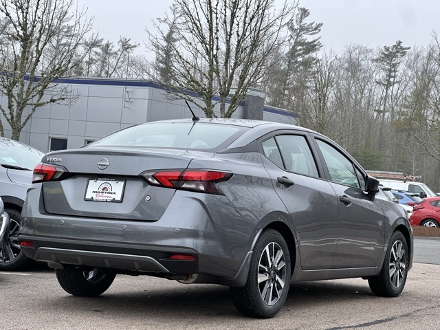 2024 Nissan Versa S photo 2
