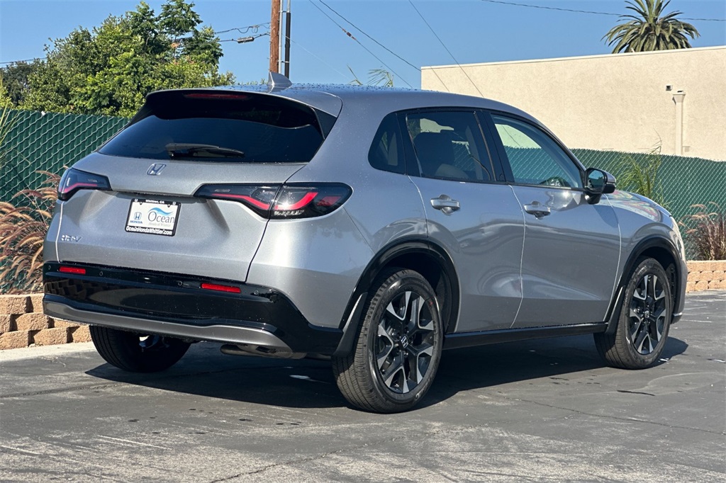 2026 Honda HR-V EX-L photo 4