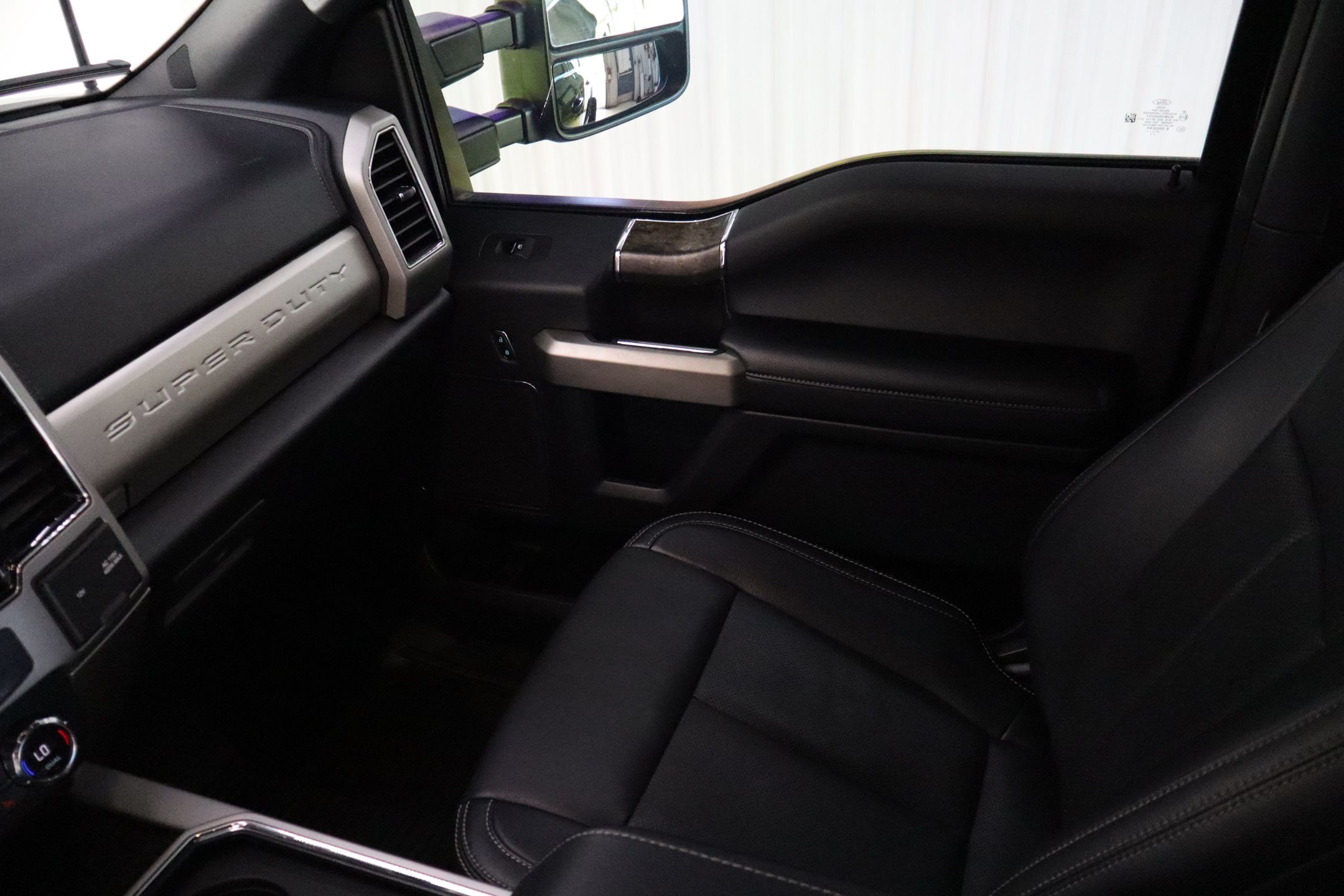 2022 Ford F-250 photo 26