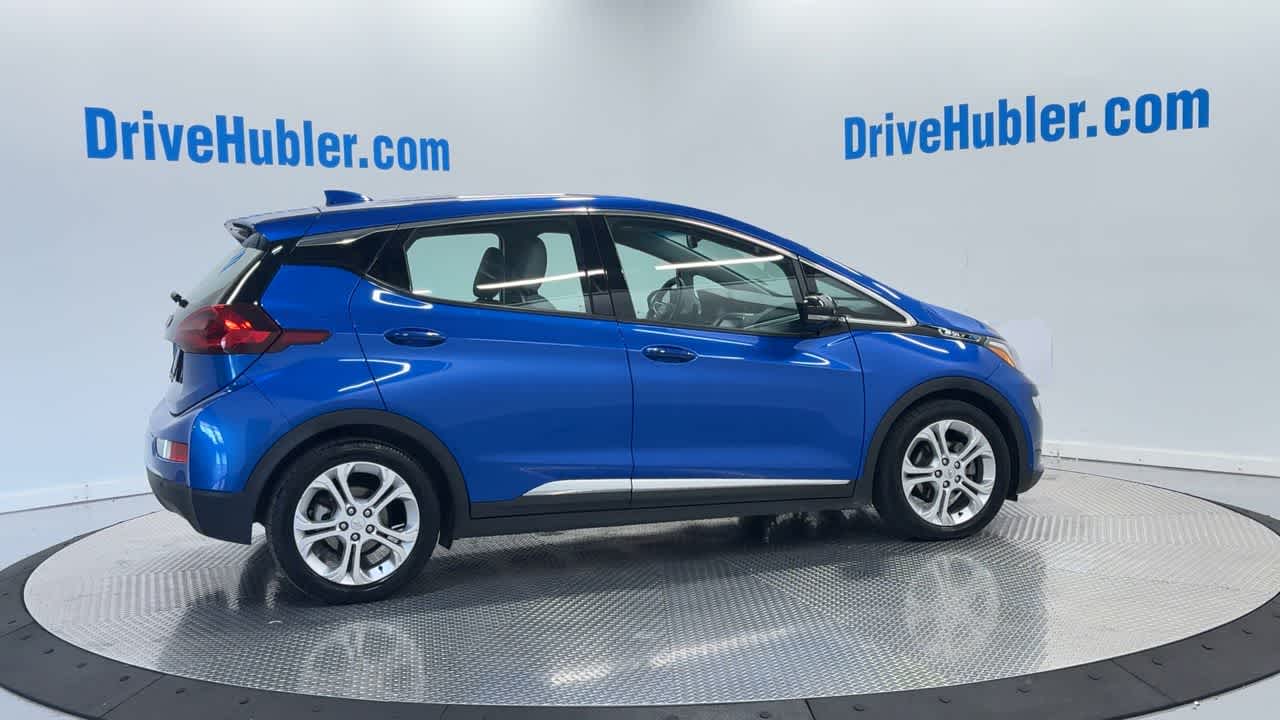 2017 Chevrolet Bolt EV photo 2