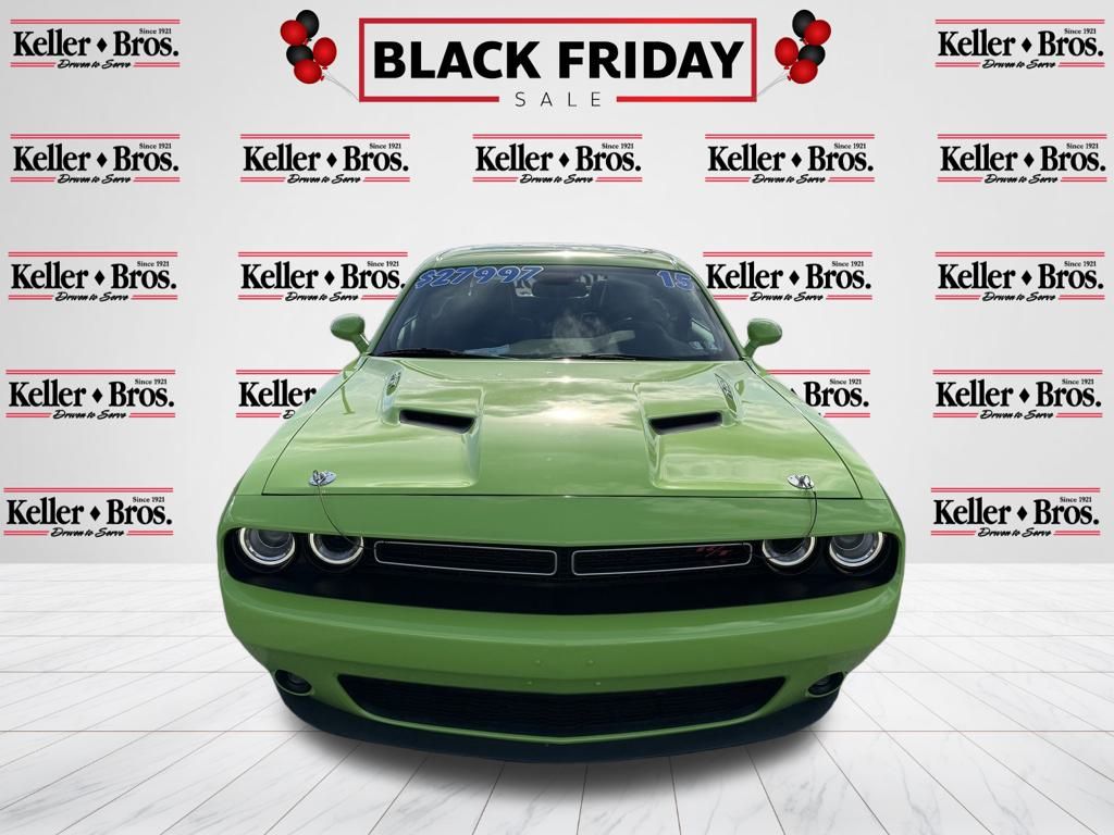 2015 Dodge Challenger SXT Plus photo 3