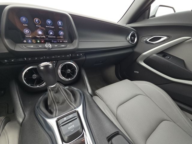 2023 Chevrolet Camaro 2LT photo 17