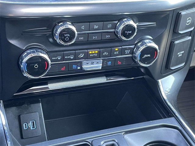 2022 Ford F-150 Lariat photo 13