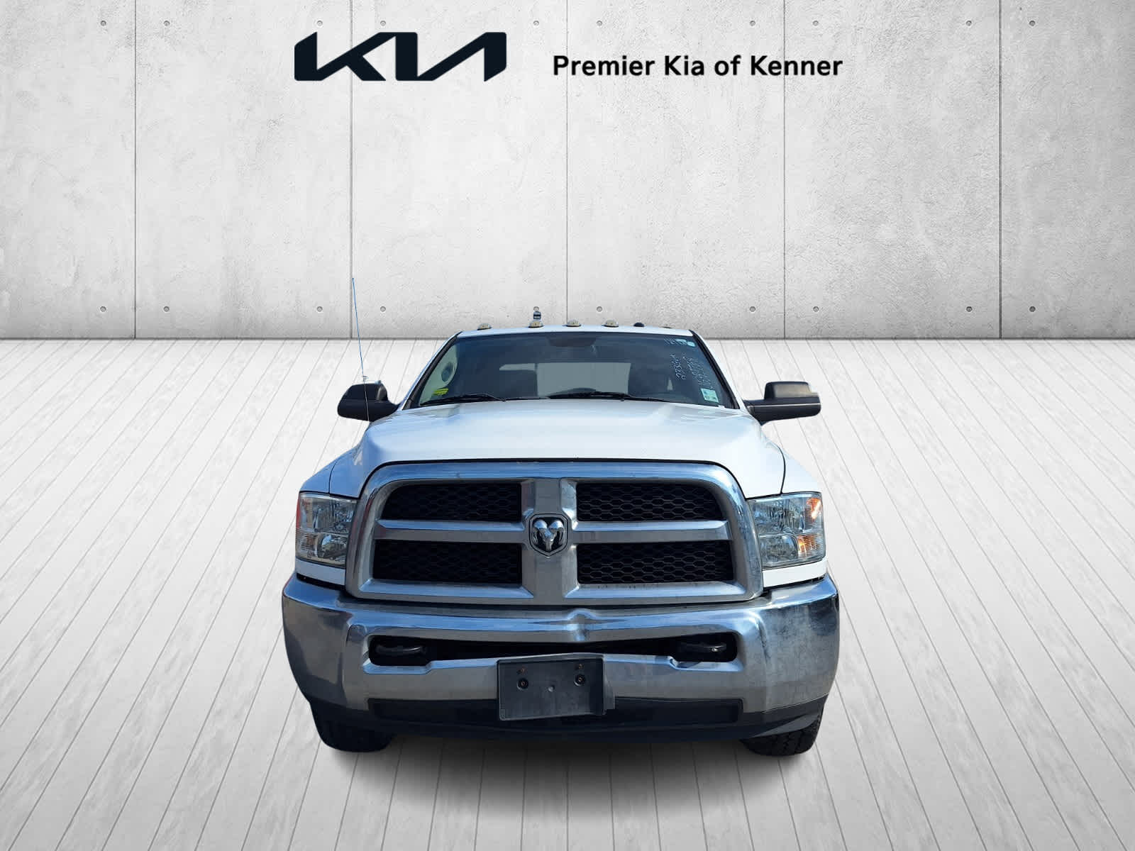 2018 Ram 2500 Tradesman photo 2