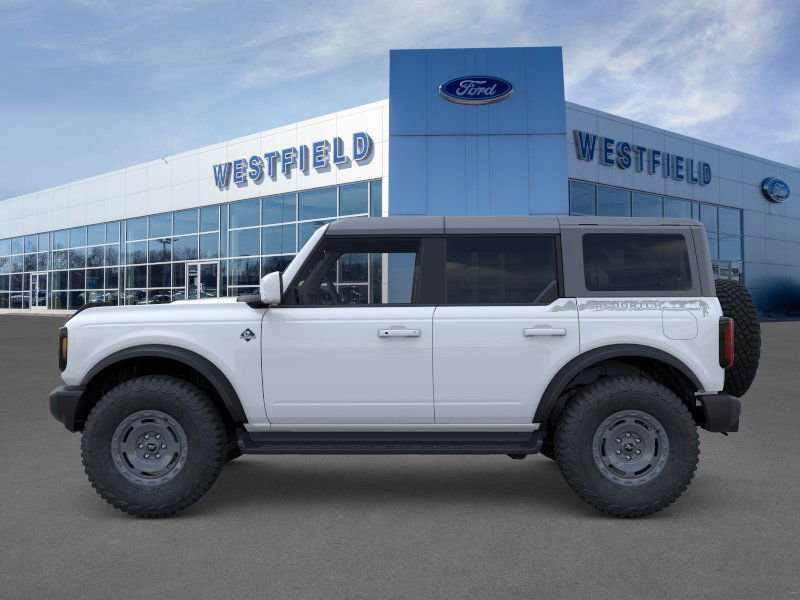 2025 Ford Bronco Outer Banks photo 3