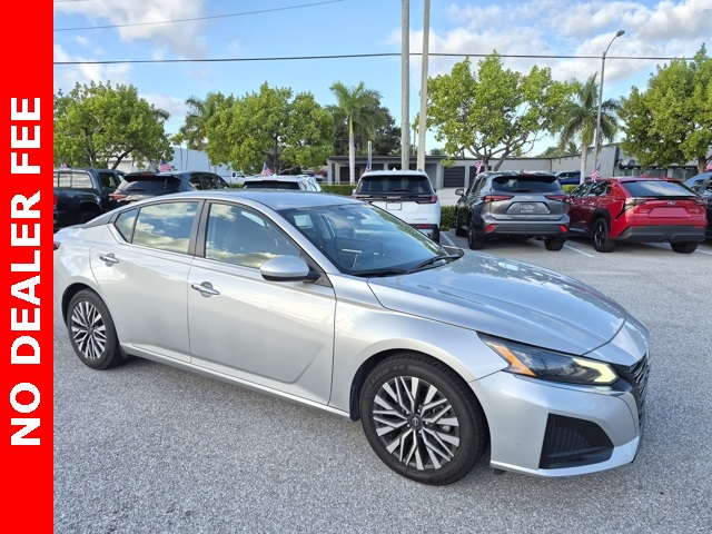 2023 Nissan Altima SV