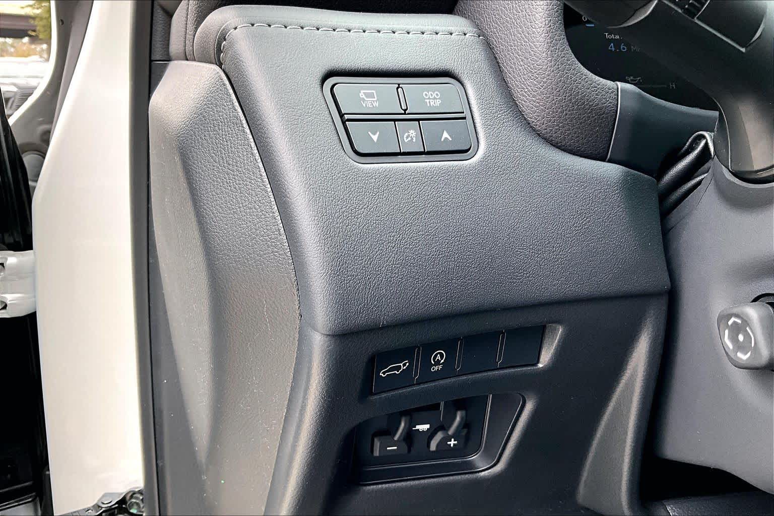 2026 Lexus LX 600 Luxury - Photo 14