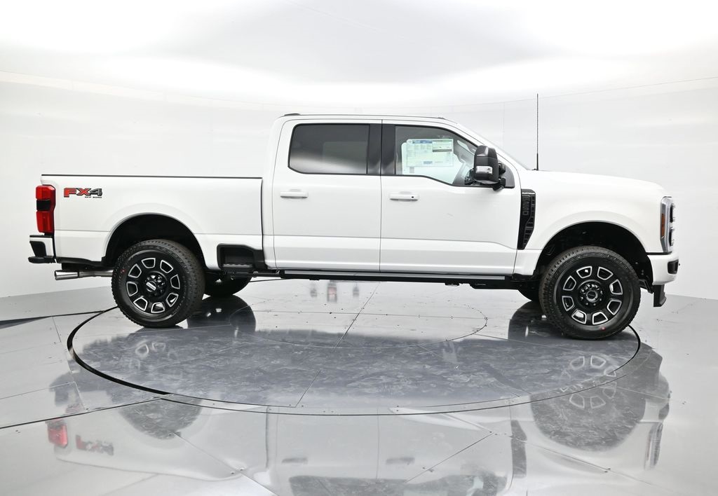 2026 Ford F-250 Platinum photo 4