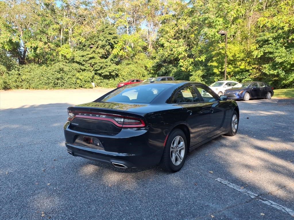 2022 Dodge Charger SXT photo 7