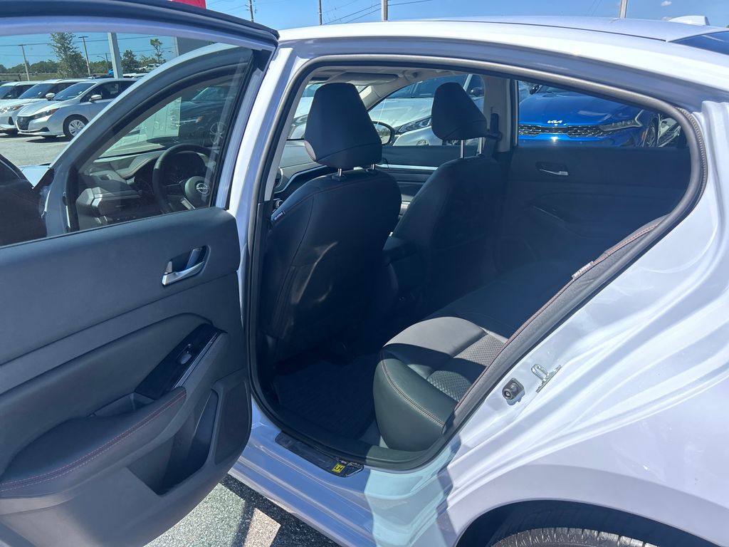 2025 Nissan Altima 2.5 SR photo 16