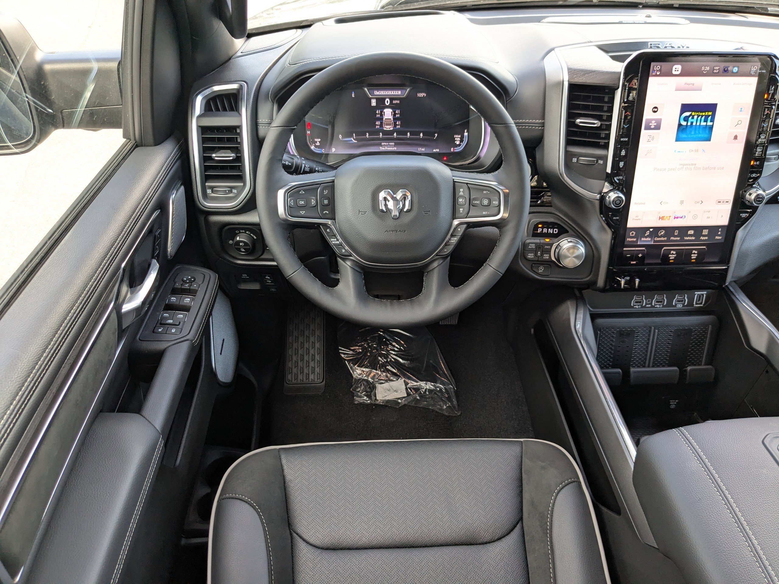 2026 Ram 1500 Laramie photo 13