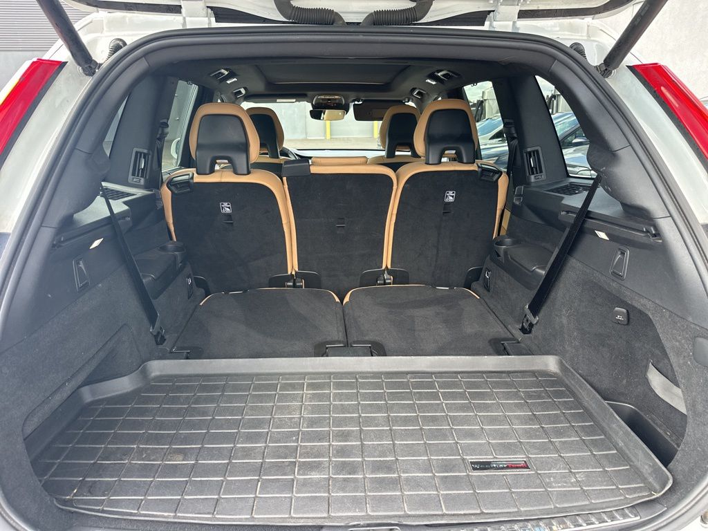 2017 Volvo XC90 T6 Inscription photo 6